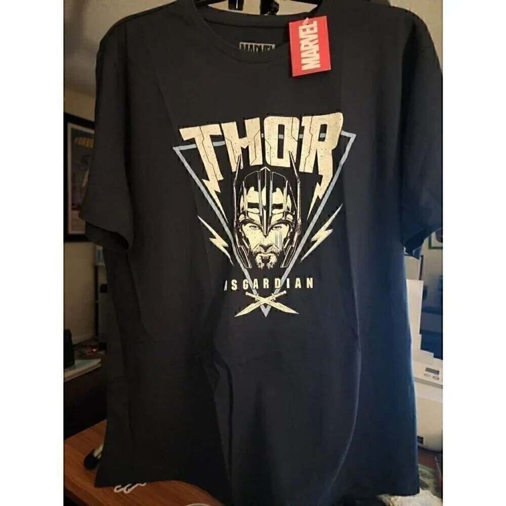 The Mighty Thor Asgardian Warrior Men's T-Shirt 2XL NWT